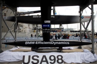 Valencia, 01 04 07. 32nd Americas Cup. Unveiling Day. BMW ORACLE Racing Keel.
