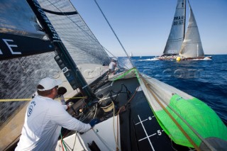 Crew work and teamwork onboard BMW Oracle