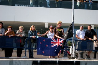 Valencia-16/04/2007-Louis Vuitton Cup-Round Robin 1-Emirates Team New Zealand fans