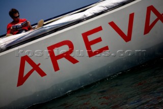 Valencia, 17 04 2007. Louis Vuitton RR1. Areva Challenge Crew waiting for the wind