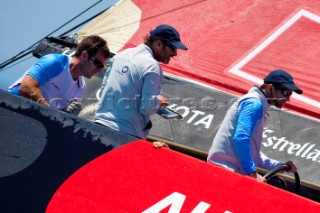 Auckland, 26 01 2009. Louis Vuitton Pacific Series. Practice Day. Team Origin - Mike Sanderson, Iain Percy & Ben Ainslie.