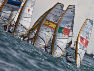 Qindao - 11/08/2008RS:X Windsurfer Mens startPhoto: ©©Carlo Borlenghi/