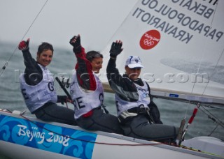 Qingdao (China) - 2008/08/17.  Olympic Games Yngling - Greece - Sofia Bekatorou, Sofia Papadopoulou and Virginia Kravarioti (Bronze medal)