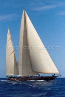 Maxi Yacht Rolex Cup 2009 is the best maxi sailing regatta in the calendar, featuring dramatic action and big sailing and racing boats on the blue water of Costa Smeralda