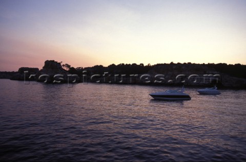 Fairline Targa 48 at sunset