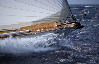 Bow wave on a Swan 46 Mark II