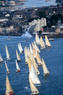 Rolex Commodores Cup 1996. The Solent, Cowes, Isle of Wight, UK. Three boat teams from around the world compete for the coveted RORC trophy. The event is hosted by the Royal Yacht Squadron.