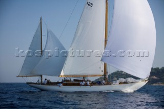 Les Voiles de Saint-Tropez 2011 - Argyle races Skylark in the inaugural Blue Bird Cup - presented for Speed under Sail