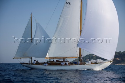 Les Voiles de SaintTropez 2011  Argyle races Skylark in the inaugural Blue Bird Cup  presented for S