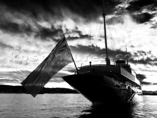 Suyperyacht Talitha at anchor in the South of France