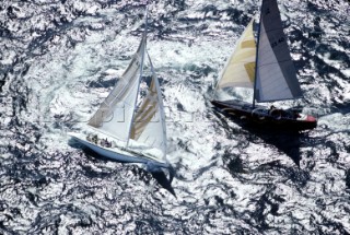 Newport  Americas Cup 1983 / Final  Australia II races Liberty