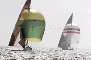 Newport RI - Americas Cup 1983   Australia II leads Liberty