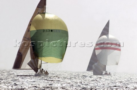 Newport RI  Americas Cup 1983   Australia II leads Liberty