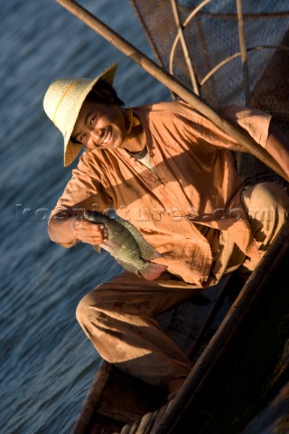 Inle Lake Myanmar Burma 11 01 07    Traditional fishing boats