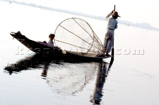 Inle Lake, Myanmar (Burma) 11 01 07    Traditional fishing boats