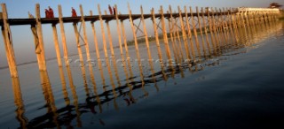 Mandalay, Myanmar (Burma) 07 01 07    U Bein Wooden Bridge