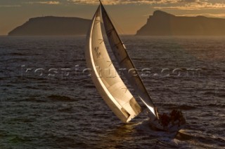 Tasman Island, 28-12-2006  Rolex Sydney Hobart Yacht Race 2007  Ragamuffin