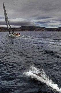 Hobart, 28-12-2008  Rolex Sydney Hobart Yacht Race 2008  Limit, Owner: Alan Brierty, Sail n: AUS98888, State: WA, Division: IRC, Design: Reichel Pugh 62  passing Cape Raoul