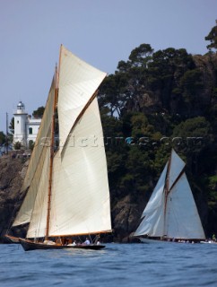 Portofino, 10.05.2009    Portofino Rolex Trophy 2009    VARUNA, 12 mt, Owner: Luigi Donna    CINTRA, 12 mt, Owner: Gabriele De Bono