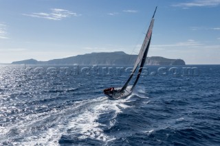 MOMO, Sail n: IVB 72, Boat Type: Maxi 72, Skipper: Dieter SchÃ¶n, Country: Germany approaching Levanto Island