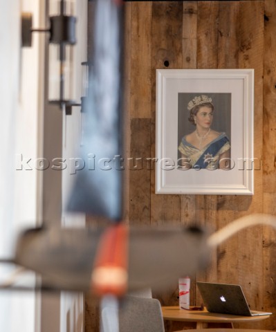 Portrait photo of Her Majesty The Queen in the RNZYS Royal New Zealand Yacht Squadron