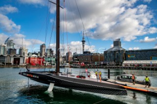 Shore Team crane launch INEOS