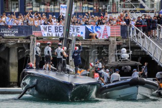 29/01/21 - Auckland (NZL)36th Americaâ€™s Cup presented by PradaPRADA Cup 2021 - DocksideNew York Yacht Club American Magic Base with supporters