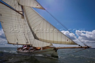 Cowes, Isle of Wight, 9 july 2012 Panerai Classic Yacht Challenge 2012 Panerai British Classic Week 2012 Thalia