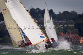 Cowes, Isle of Wight, 10 july 2012 Panerai Classic Yacht Challenge 2012 Panerai British Classic Week 2012 Cereste on the reach to the finish line