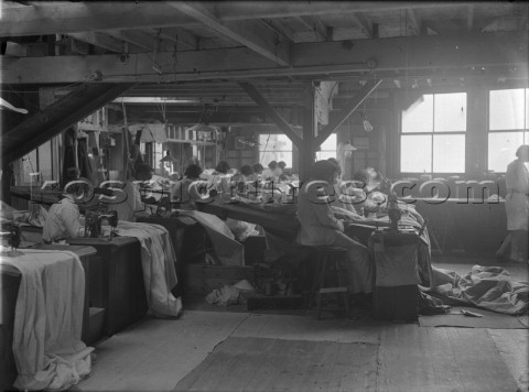 Women machining sails at Ratsey  Lapthorn sailmakers in 1930