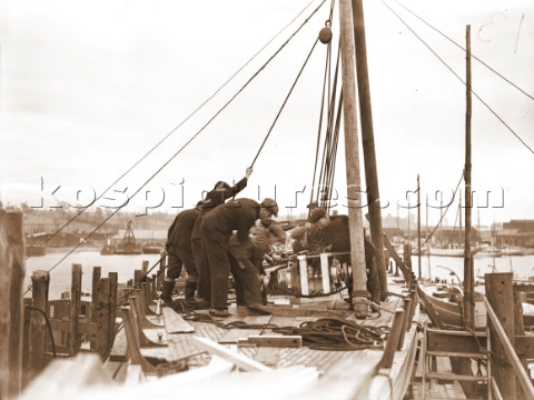 Fitting out at camper and nicholson yard in Southampton in 1939