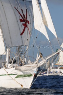 CuauhtŽmoc and the Sedov at The start of the falmouth to portugal tall ship race