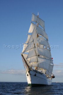 CuauhtŽmoc and the MIR at The start of the falmouth to portugal tall ship race