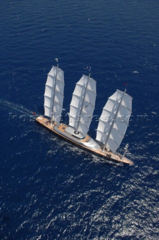 The Maltese Falcon 88 metres sailing during the 2007 Superyacht Cup