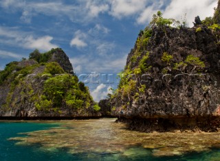 Cruising in Indonesia, Pulau Wagmab