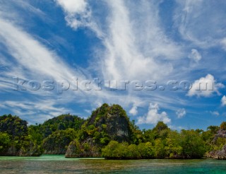 Cruising in Indonesia, uninhabited island Penemu island