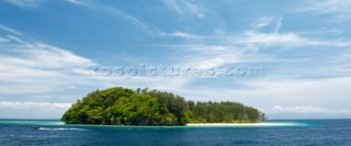 Cruising in Indonesia, small island in Wayag