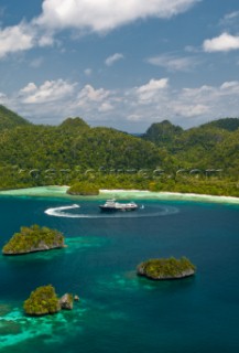 Cruising in Indonesia, elevated view of Wayag, Raja Ampat Islands