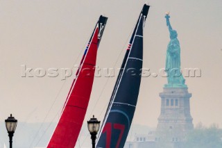 Race Day 1Oracle Team USAEmirates Team New Zealand