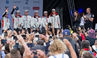 Prize giving ceremonyPrince William, Duke of CambridgeKate Middleton, Duchess of CambridgeOracle Team Usa