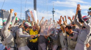 21/02/21 - Auckland (NZL)36th America’s Cup presented by PradaPRADA Cup 2021 - Final Day 4Luna Rossa Prada Pirelli Team receive PRADA Cup Trophy