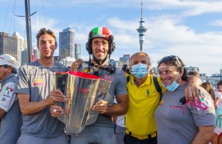 21/02/21 - Auckland (NZL)36th America’s Cup presented by PradaPRADA Cup 2021 - Final Day 4Luna Rossa Prada Pirelli Team receives the PRADA Cup Trophy