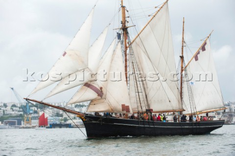 Tall ship Bessie Ellen sailing