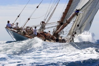 VOILE CLASSIQUE-VIEUX GREEMENTS-CLASSIC YACHTS