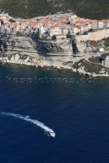 MOTOR YACHT IN SOUTH CORSICA. PERFECT BEACH, BLUE DREAM