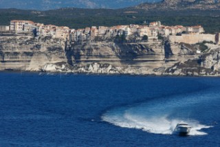 MOTOR YACHT IN SOUTH CORSICA. PERFECT BEACH, BLUE DREAM