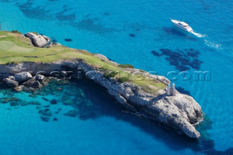 MOTOR YACHT IN SOUTH CORSICA PERFECT BEACH BLUE DREAM