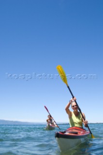 Young twenty somethings enjoy a day the largest fresh water lake west of the Mississippi, Flathead Lake, Montana. (releasecode: 680_mohleri.jpg, 682_vonrittberg)