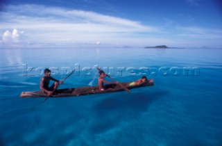 Bajau family on their way to catch fish.  Sabah/Borneo/Malaysia.