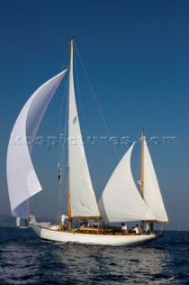 Argyll gets more breeze on the down wind leg of the Blue Bird Cup overtaking Skyark to the finish 2011